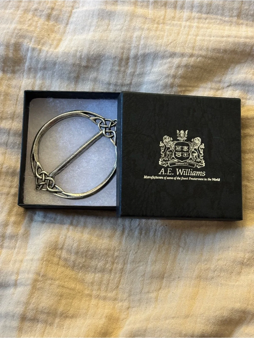 Celtic Scarf Ring in Pewter